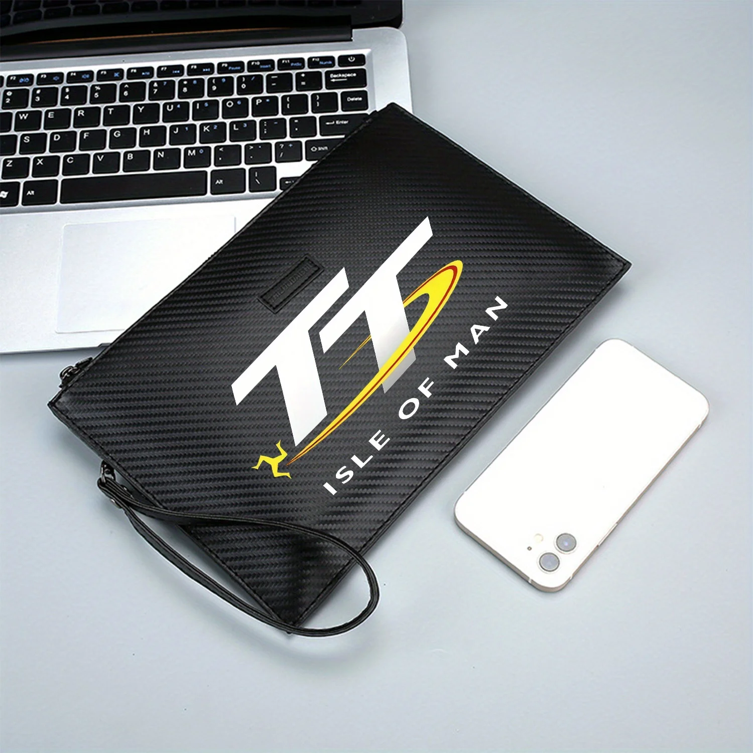 TT emblem with yellow design a – Interior Design Name Bewertung und Preis